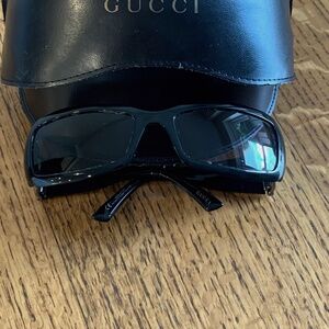 Gucci Sunglasses ( new)